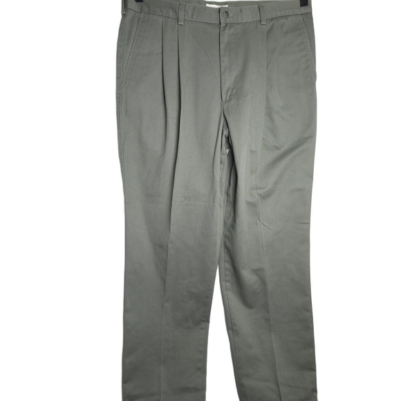 Roundtree & Yorke Other - Roundtree & Yorke Mens Green Pleated Front Cotton Pants Trousers Size 36x31